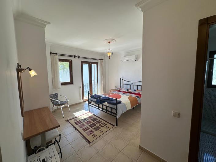 Image No.30-4 Bed Villa / Detached for sale