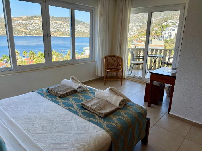 Image No.13-4 Bed Villa / Detached for sale