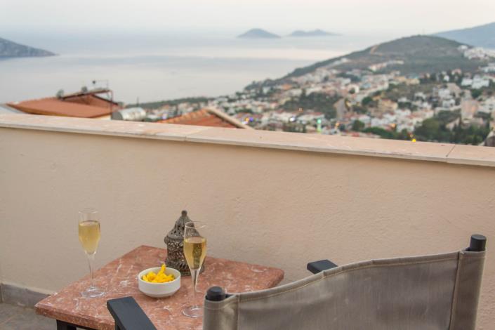 Image No.38-3 Bed Villa / Detached for sale