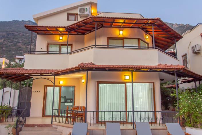 Image No.42-3 Bed Villa / Detached for sale