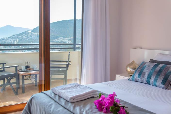 Image No.37-3 Bed Villa / Detached for sale