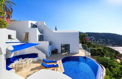 01-villa-sea-web-selects--1-