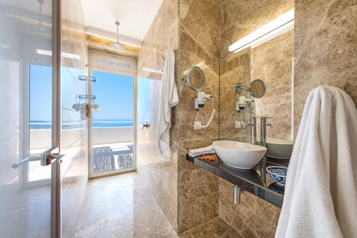 Image No.31-4 Bed Villa / Detached for sale