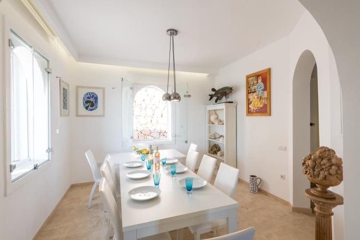 Image No.17-4 Bed Villa / Detached for sale