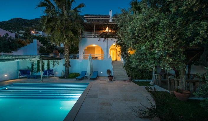 Image No.44-4 Bed Villa / Detached for sale
