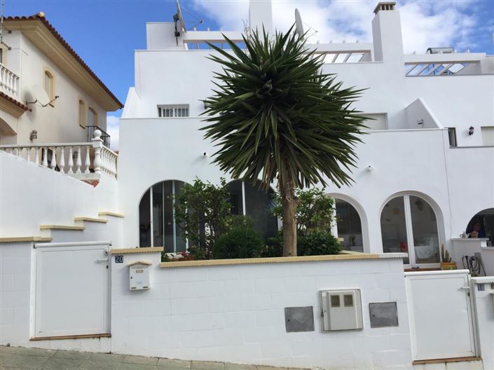 Image No.1-3 Bed Townhouse for sale