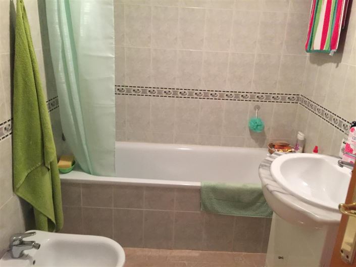 Image No.8-3 Bed Townhouse for sale