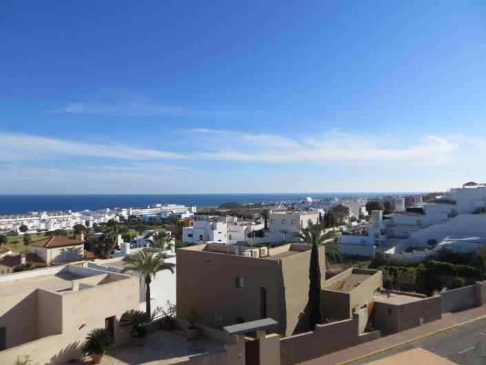 Image No.5-4 Bed Villa / Detached for sale