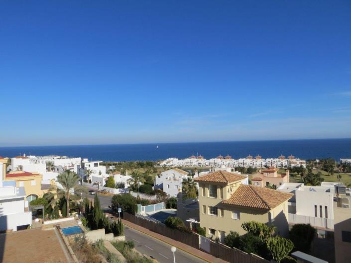 Image No.21-4 Bed Villa / Detached for sale