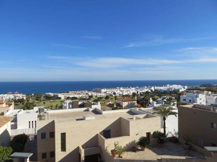 Image No.25-4 Bed Villa / Detached for sale