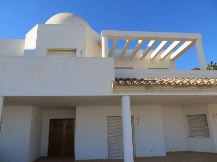 Image No.28-4 Bed Villa / Detached for sale