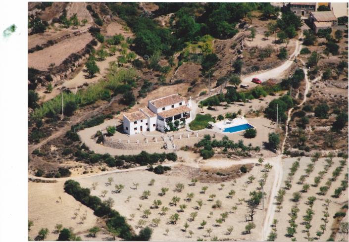 Image No.4-6 Bed Farmhouse for sale