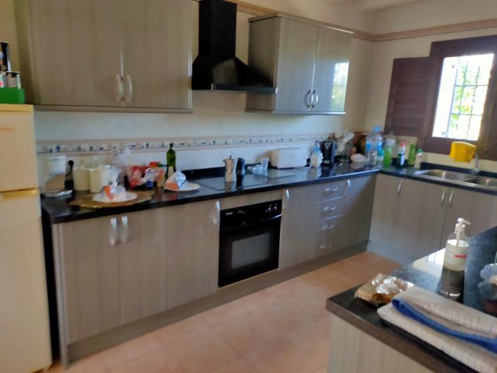 Image No.23-6 Bed Farmhouse for sale