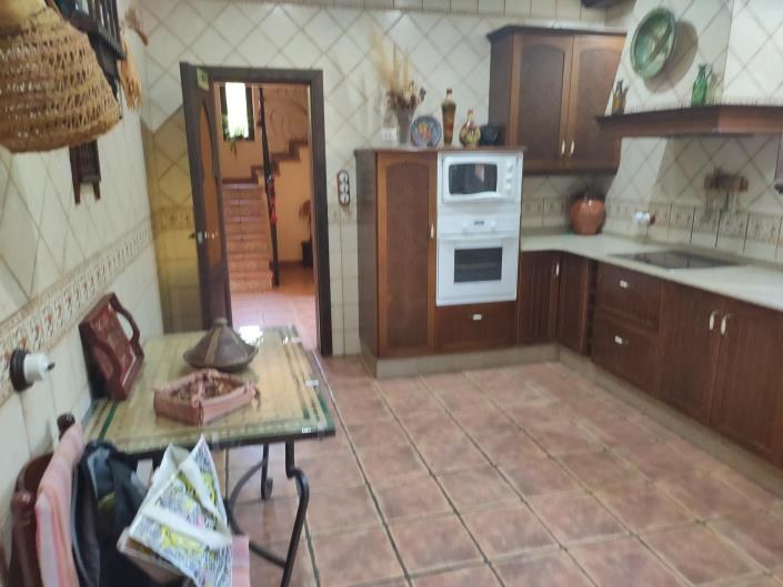 Image No.17-3 Bed Country Property for sale