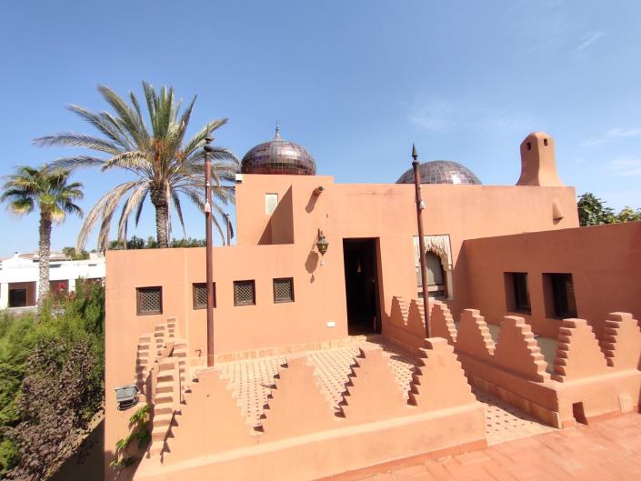 Image No.26-3 Bed Country Property for sale