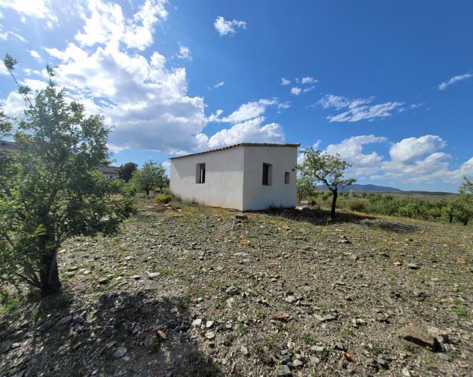 Image No.16-1 Bed Land for sale