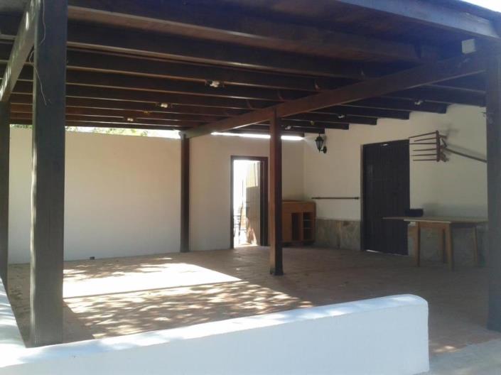 Image No.6-7 Bed Commercial for sale