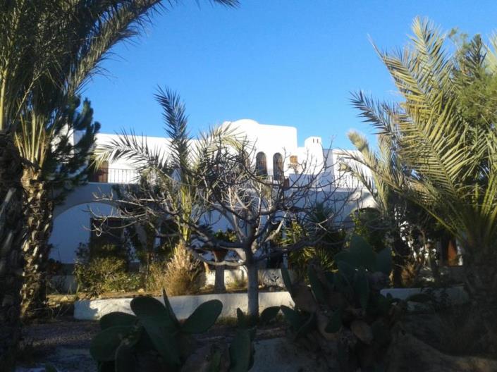 Image No.3-7 Bed Commercial for sale