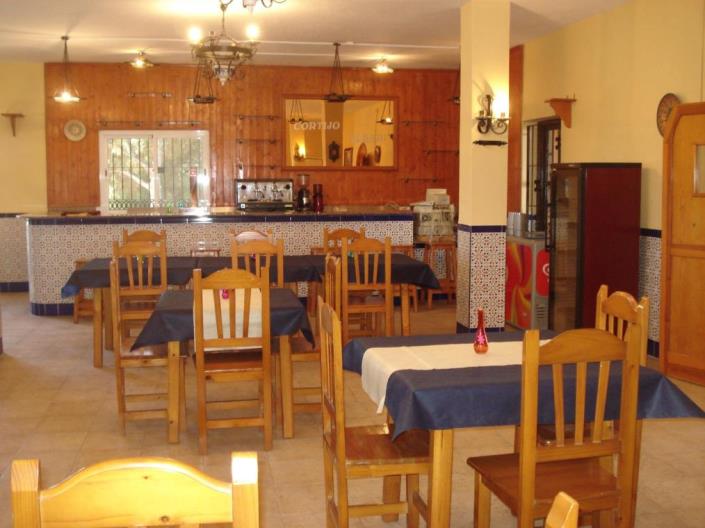 Image No.25-7 Bed Commercial for sale