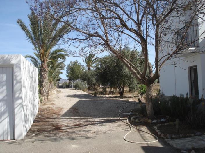 Image No.35-7 Bed Commercial for sale