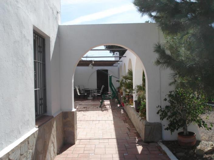 Image No.36-7 Bed Commercial for sale