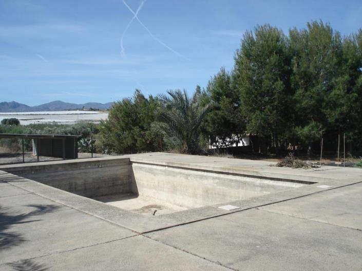 Image No.37-7 Bed Commercial for sale