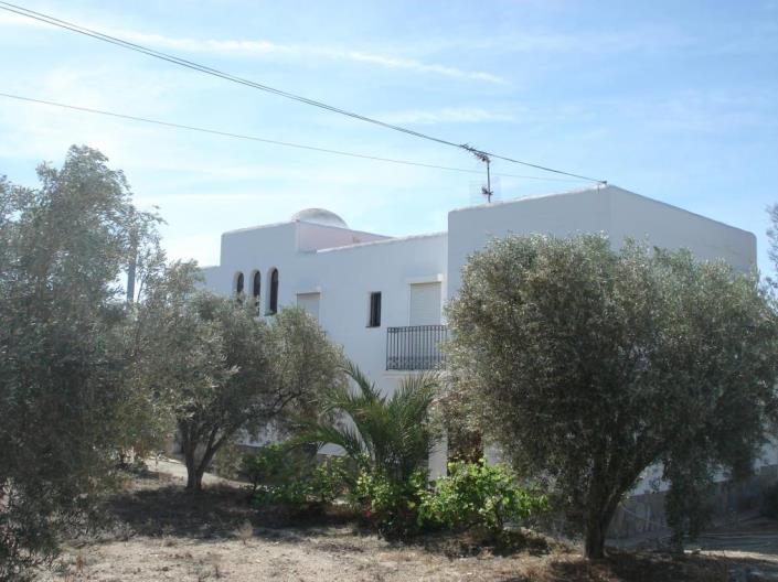 Image No.38-7 Bed Commercial for sale