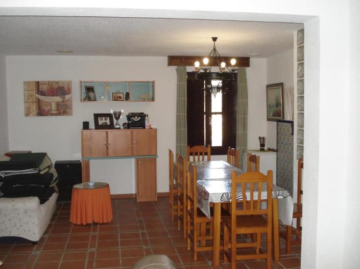 Image No.46-7 Bed Commercial for sale