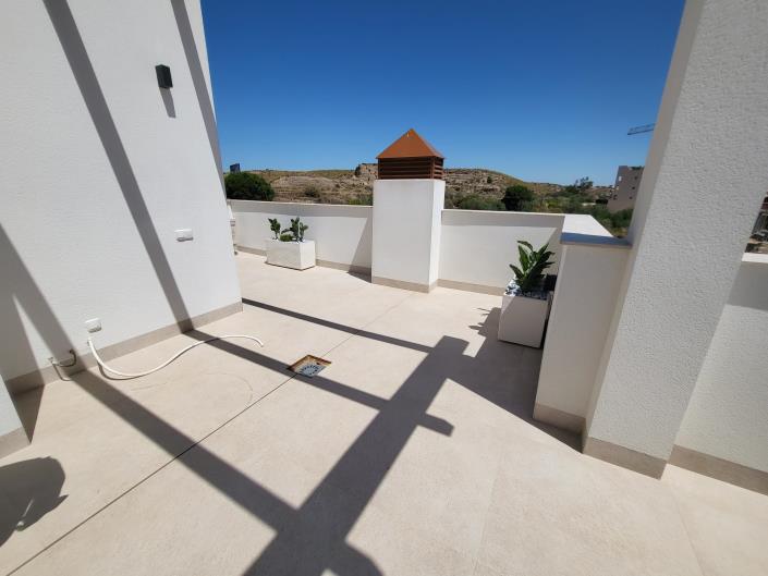 Image No.27-3 Bed Villa / Detached for sale