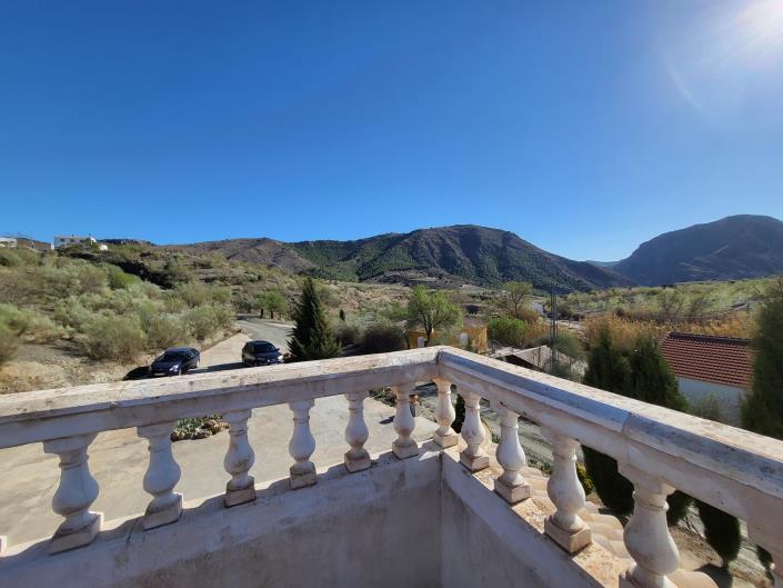 Image No.6-3 Bed Villa / Detached for sale