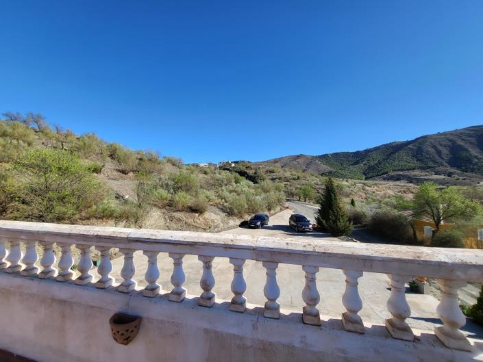 Image No.8-3 Bed Villa / Detached for sale