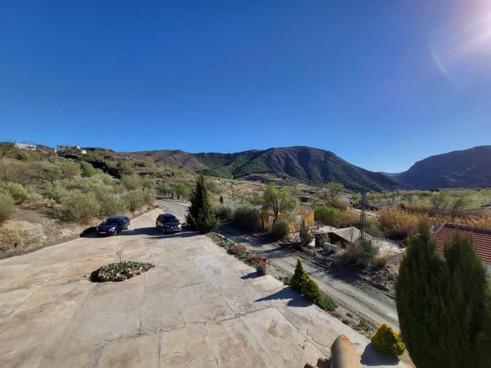 Image No.31-3 Bed Villa / Detached for sale