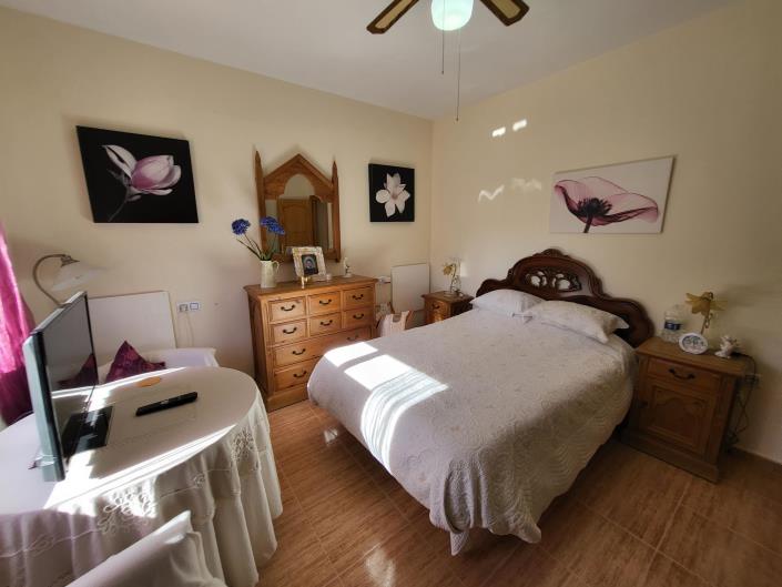 Image No.20-3 Bed Villa / Detached for sale