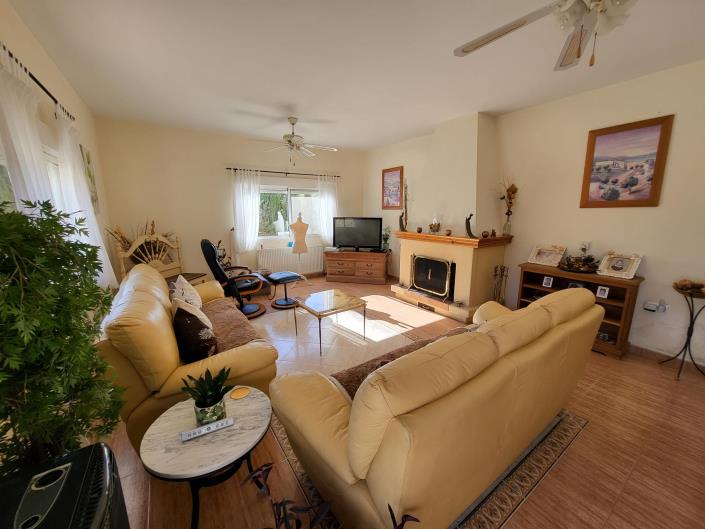 Image No.12-3 Bed Villa / Detached for sale