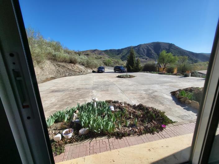 Image No.25-3 Bed Villa / Detached for sale