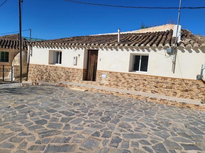 Image No.8-10 Bed House/Villa for sale