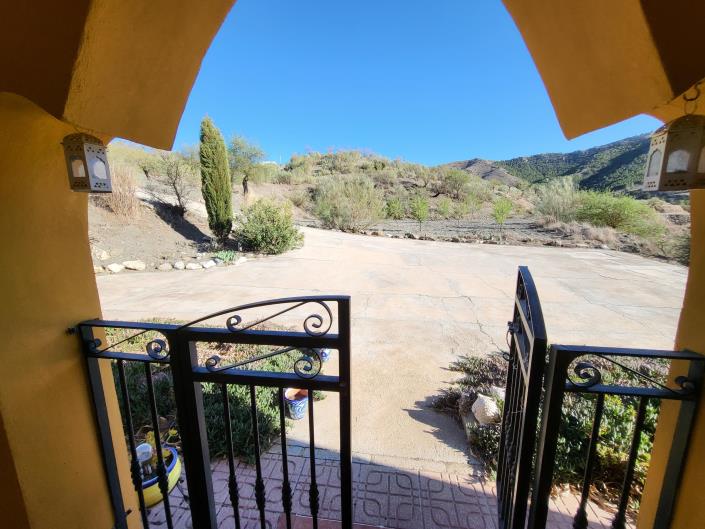 Image No.2-10 Bed House/Villa for sale