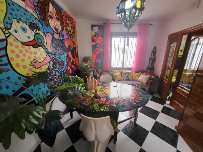 Image No.7-3 Bed House for sale