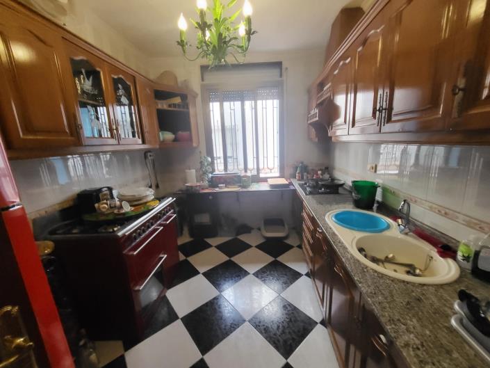 Image No.19-3 Bed House for sale