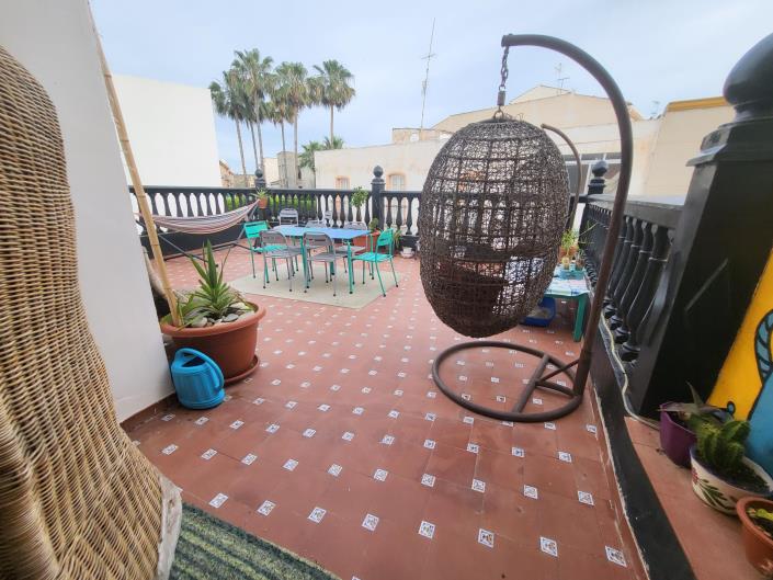 Image No.6-3 Bed House for sale