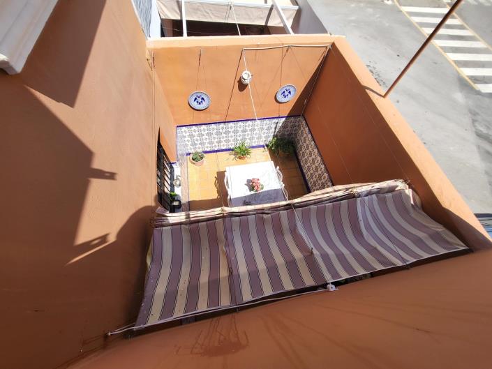 Image No.21-5 Bed House for sale