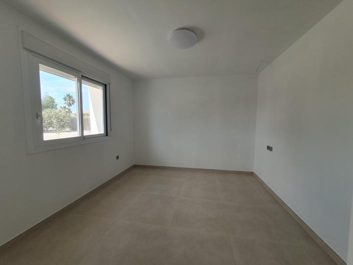 Image No.11-5 Bed Villa / Detached for sale