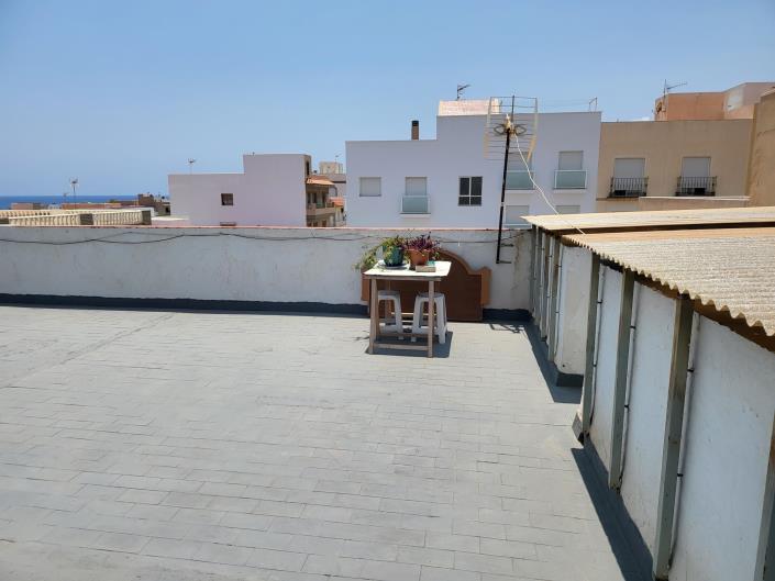 Image No.27-3 Bed House for sale