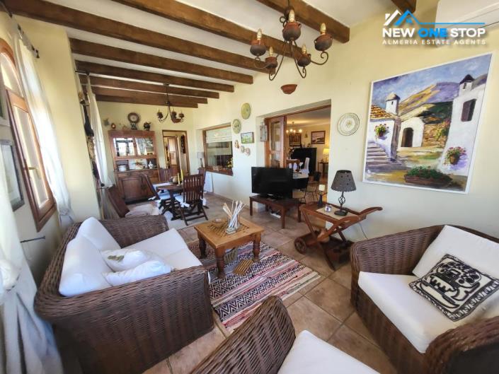 Image No.13-3 Bed House for sale