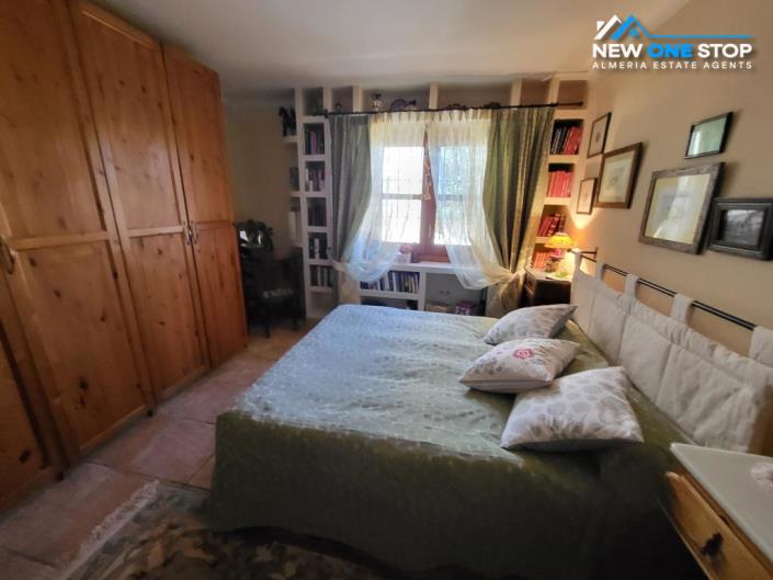 Image No.29-3 Bed House for sale