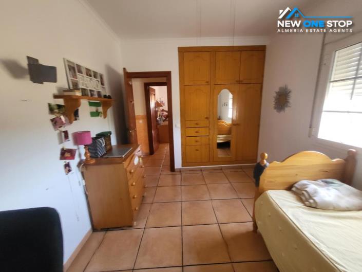 Image No.29-4 Bed Villa / Detached for sale