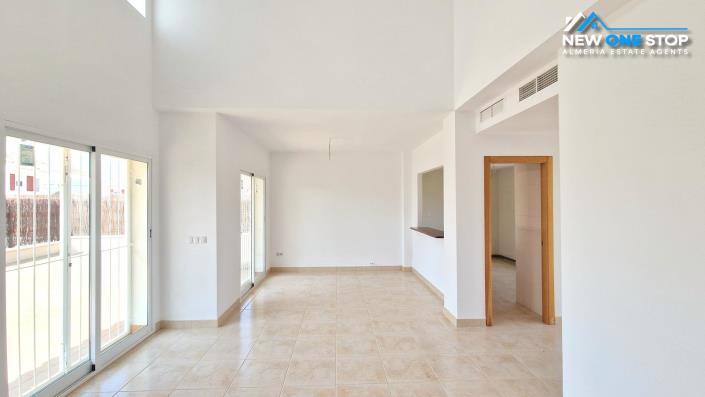Image No.8-3 Bed Villa / Detached for sale