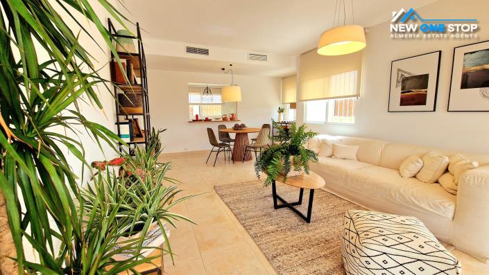 Image No.7-Villa / Détaché de 4 chambres à vendre à Purias