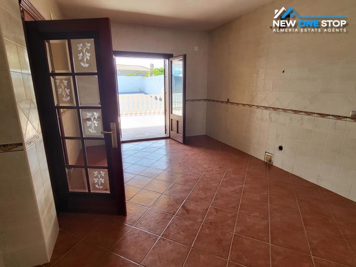 Image No.30-9 Bed Villa for sale