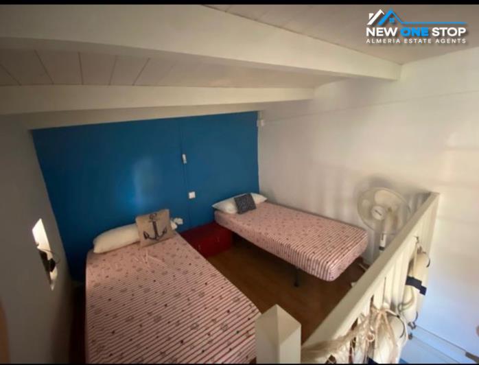 Image No.10-3 Bed House for sale